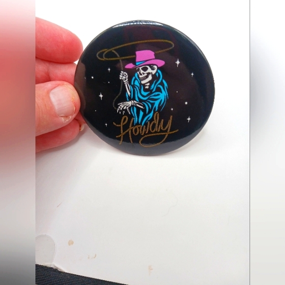 Skelton Howdy. Western 3 inch Button-Pins New - Picture 4 of 4